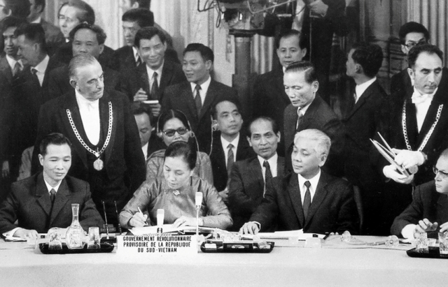 45 năm Ngày ký Hiệp định Pari - Chấm dứt chiến tranh, lập lại hòa bình ở  Việt Nam (27/01/1973 - 27/01/2018)